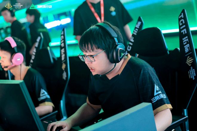 于提升曼城 于提升曼城