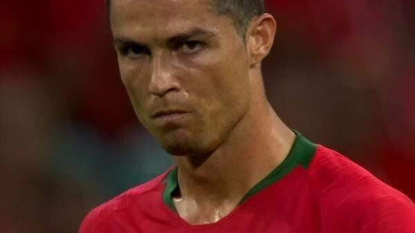 皇马第15次登顶欧冠,克罗斯用奖杯告别