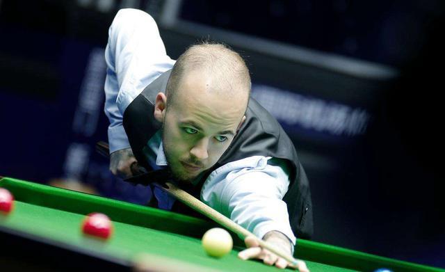 体育西甲：主场大胜 瓦伦西亚5-1击败赫塔费