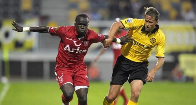 印尼羽球超级500赛 ｜ 2局不敌一凡殊贤 琪鑫组合缘悭4强.